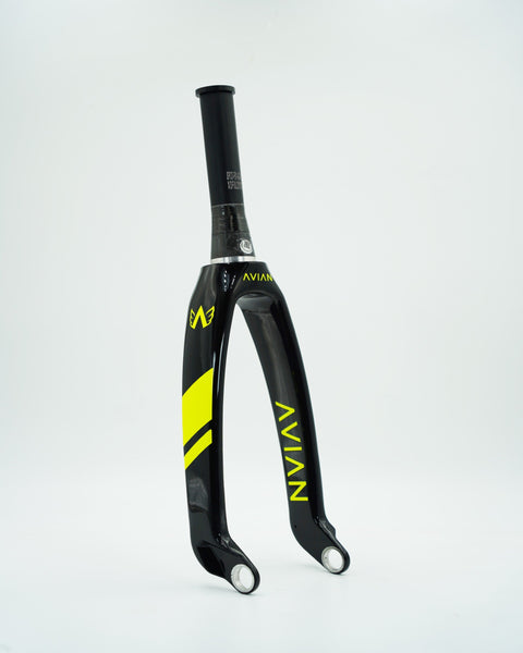 パーツ Avian Versus Tapered Carbon BMX Fork mojobmx-avian-versus-tapered-